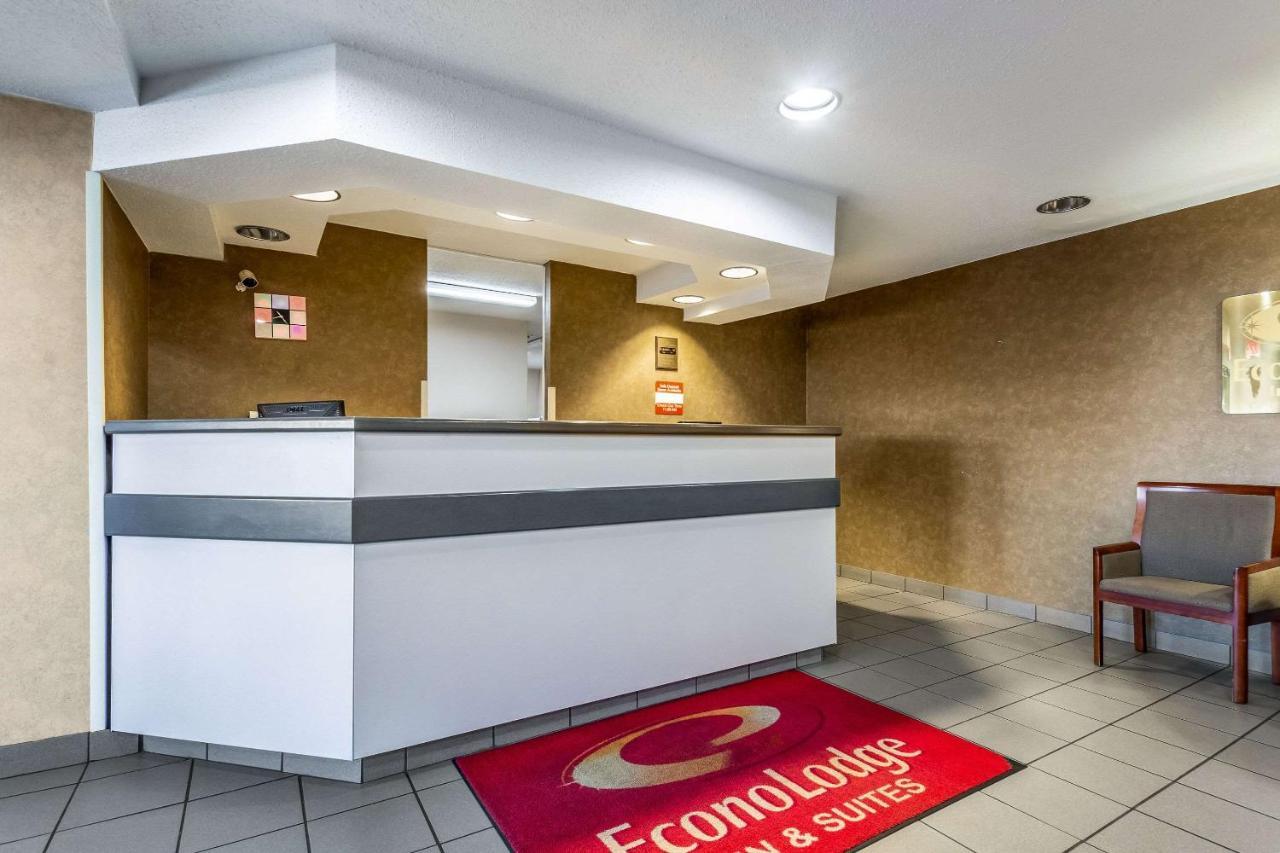 Econo Lodge Inn & Suites Evansville Stevenson Kültér fotó