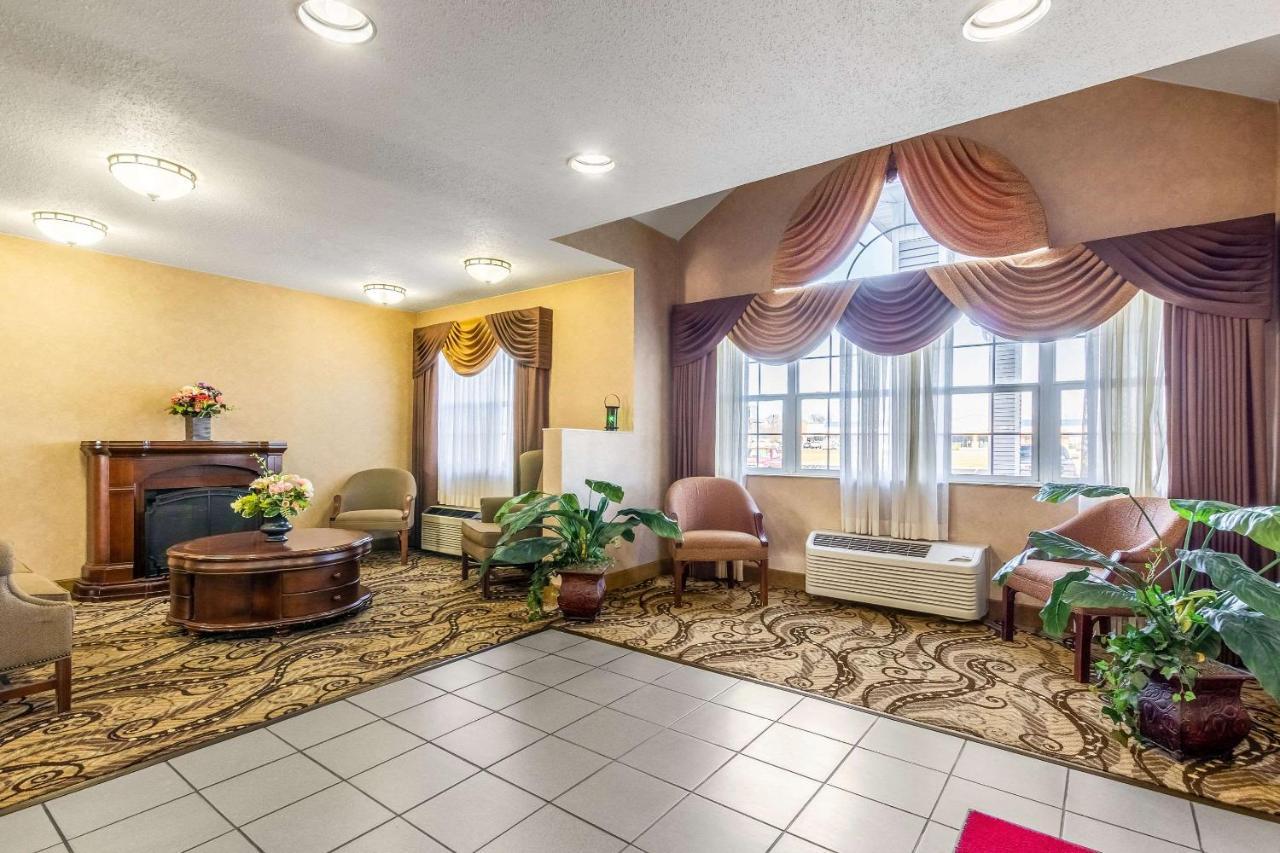 Econo Lodge Inn & Suites Evansville Stevenson Kültér fotó